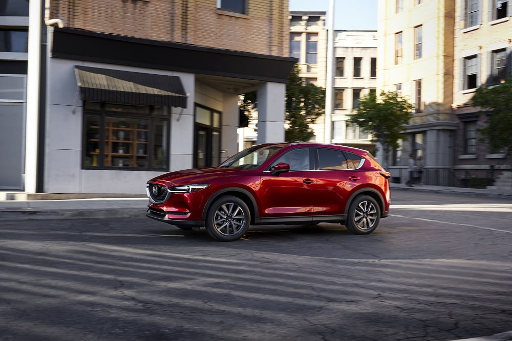 cx-5-2-22-us-profile-motion-146.jpg